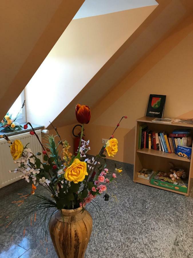 Gaestehaus Lindenhof Jennersdorf Eksteriør billede